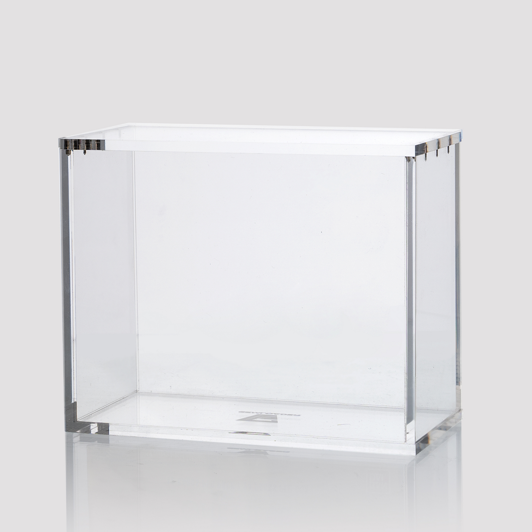 Acrylic Case Display for One Piece 01-03 Booster Box (white bottom) Gemloader Acrylic Case Display for One Piece 01-03 Booster Box (white bottom) Gemloader